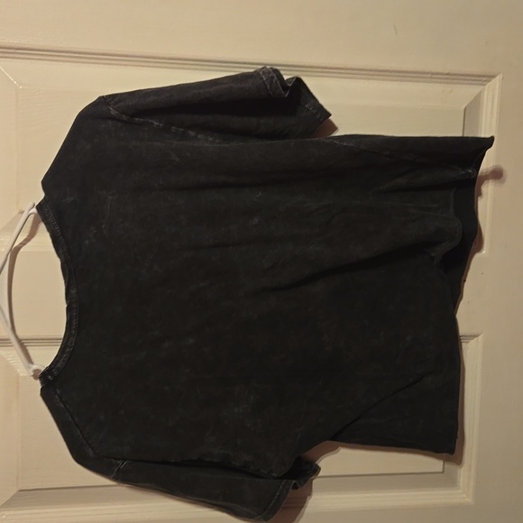 Cute Mid Shirt - Picture 2 of 2